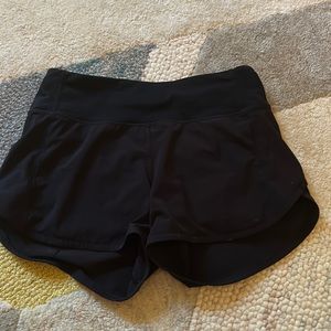 Lululemon black speed up shorts